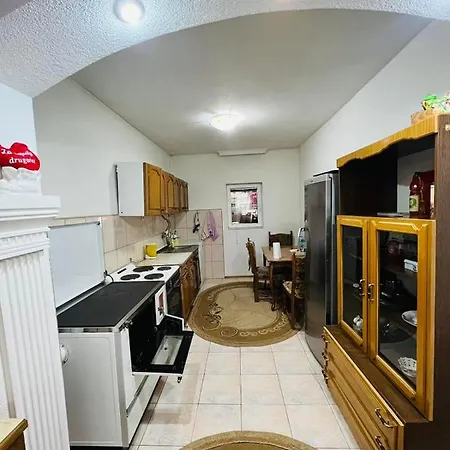 דירה Lukare נובי פאזאר